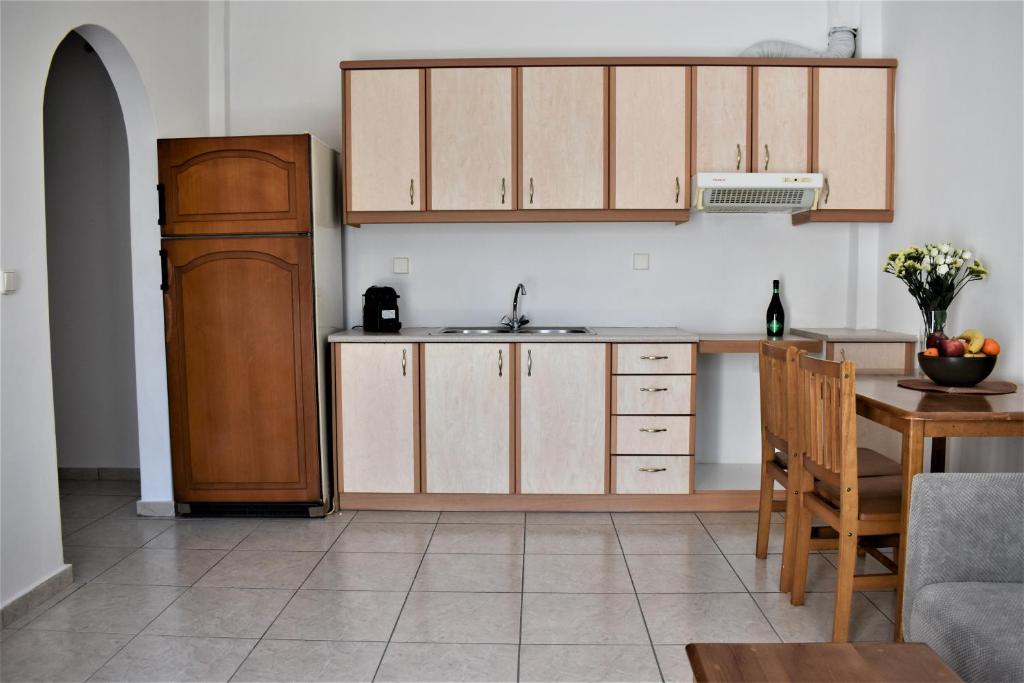 Η κουζίνα ή μικρή κουζίνα στο Emorfia Apartment