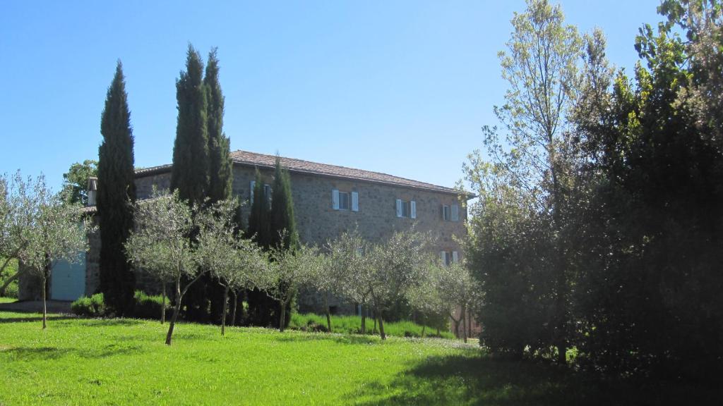 Vonkajšia záhrada v ubytovaní Villa Carmeli 12&2 Emma Villas