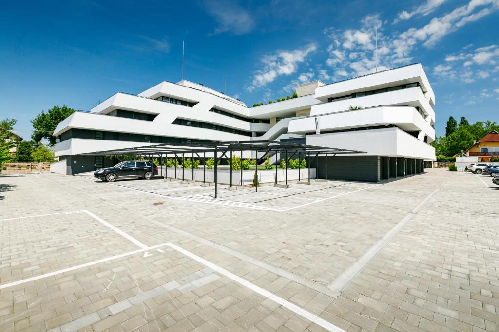 Budynek, w którym mieści się apartament