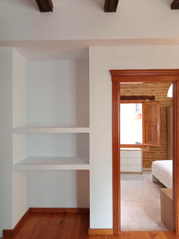 Apartamentos con encanto en pleno casco antiguo RON, Valencia ...