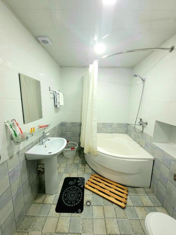madrasah Polvon-Qori boutique hotel XIX century - Habitación Doble Con Baño Privado