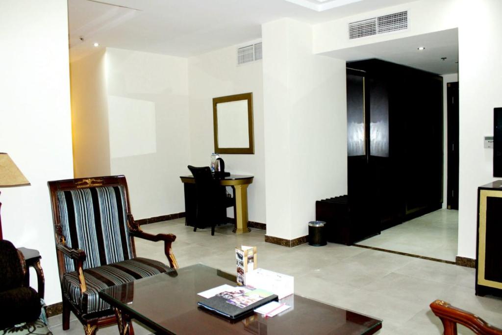 Posezení v ubytování Tourist Hotel