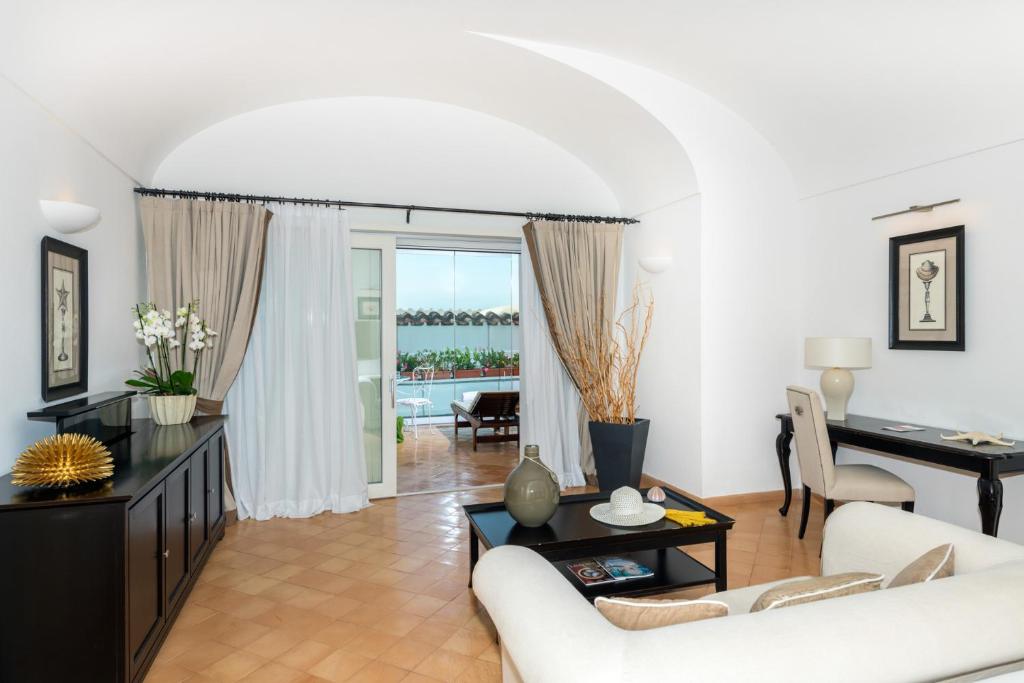 Posezení v ubytování Hotel L'Ancora