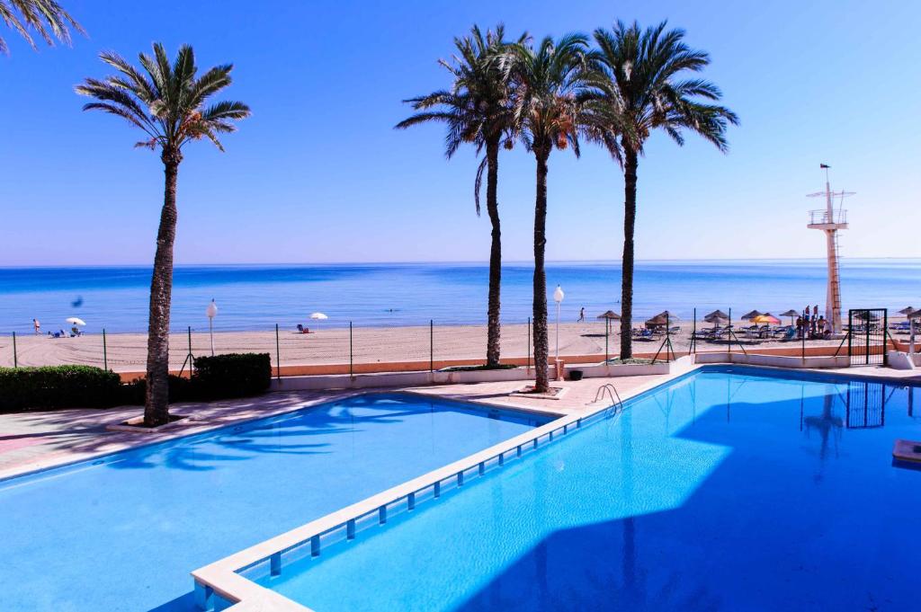 Hotel Apartamentos Londres La Manga, La Manga del Mar Menor ...