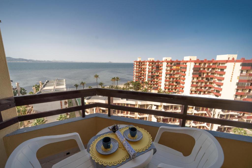 Hotel Apartamentos Londres La Manga, La Manga del Mar Menor ...