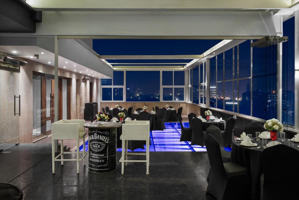 Restaurace v ubytování Golden Tulip City Centre Gurgaon