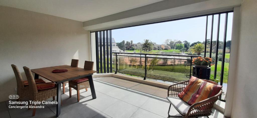 Au cœur du Golf, appartement neuf vue golf et piscine