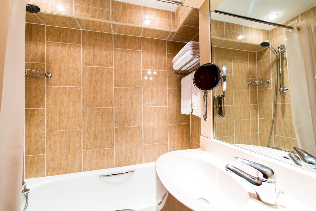 The Liner at Liverpool - Resim 24