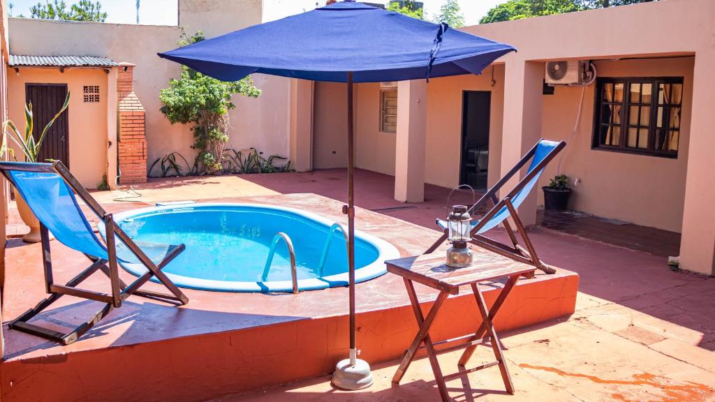 Bassein majutusasutuses Residencial Los Pinos või selle lähedal