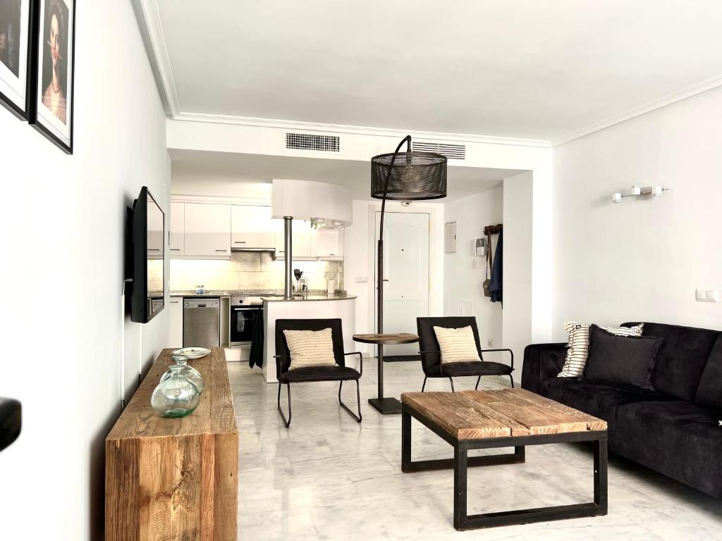 A kitchen or kitchenette at Bear Holiday - Apartment Maria in Moraira near the Beach
