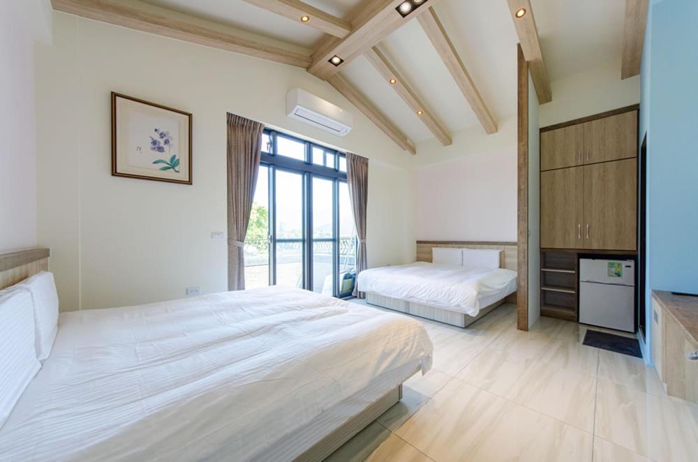Dragon Crane Resort - Quadruple Room With Balcony