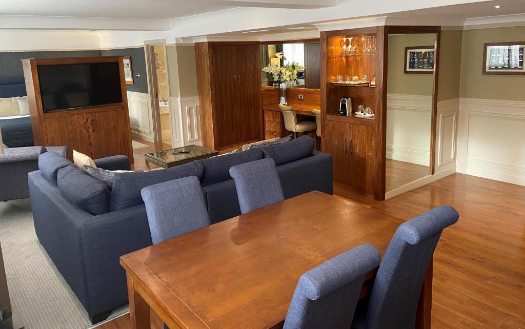 The Liner at Liverpool - Resim 32