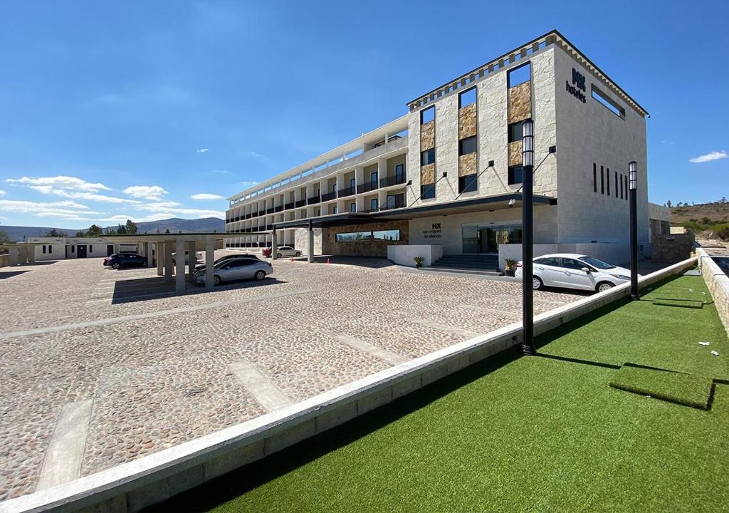 Budova, kde se hotel nachází