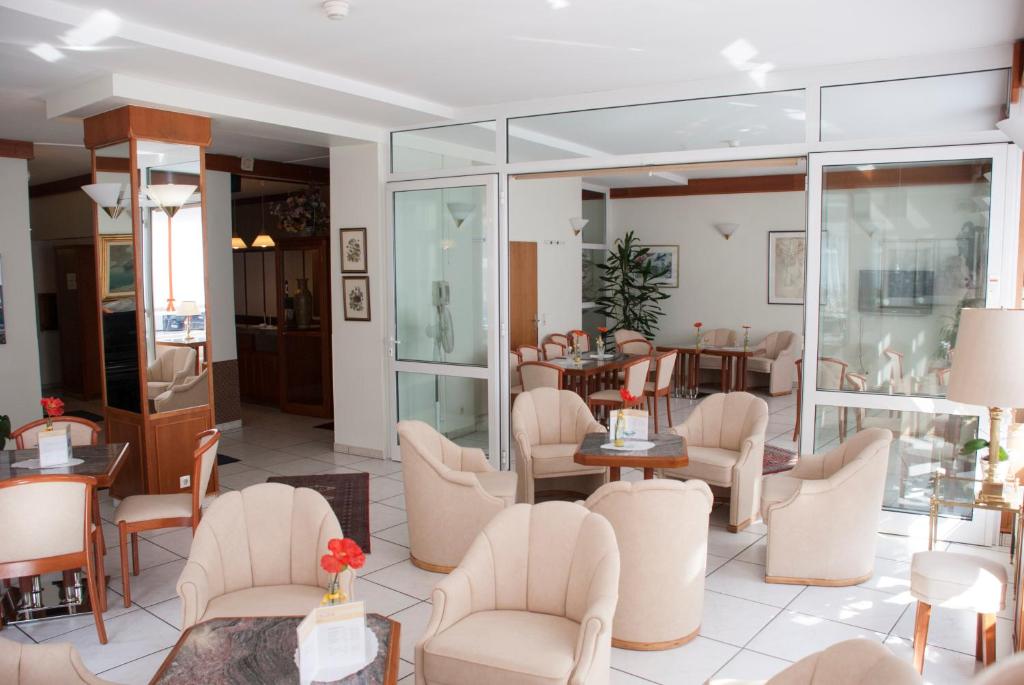 Posezení v ubytování Hotel Excelsior