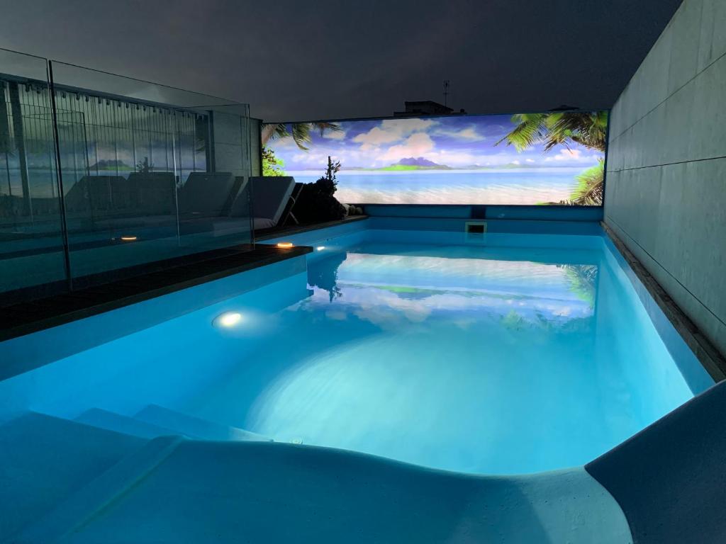 Exclusiva casa de diseño con piscina en Galiana Golf ...