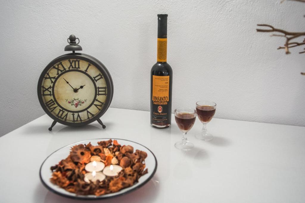 Nápoje v ubytování Karpimo Vineyard Villa with Heated Pool