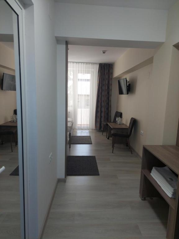 Hotel Breaza - Dreifachzimmer Mit Balkon