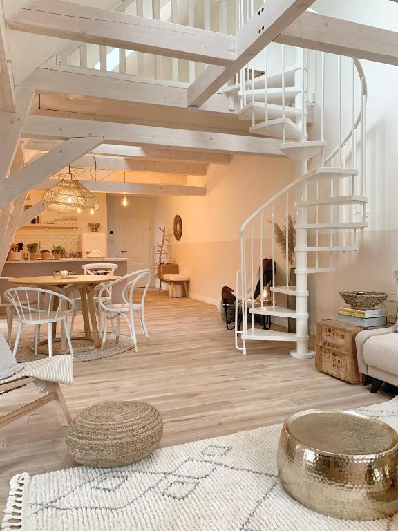 Posezení v ubytování SOLEY - Stylische Ferienwohnung idyllisch gelegen