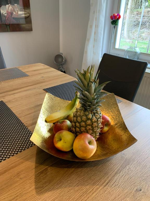 Ferienhaus Relax - Modernes Haus auf großem Grundstück im Grünen - Three-Bedroom House