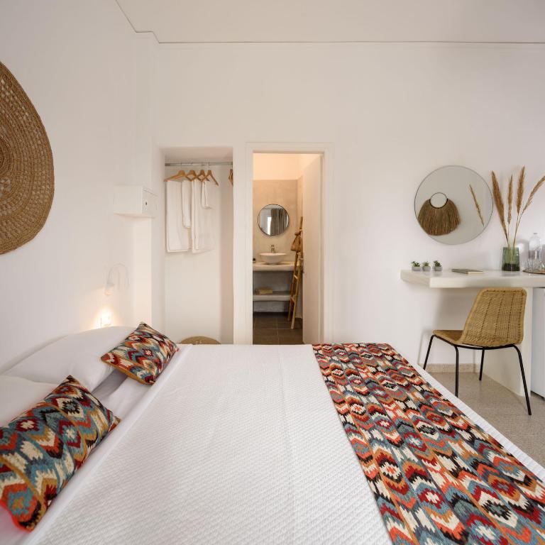 Cal Day Rooms Santorini - 16