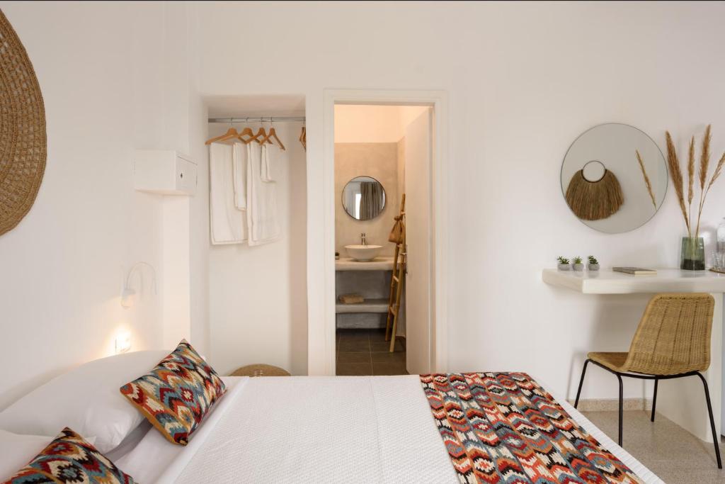 Cal Day Rooms Santorini - 19