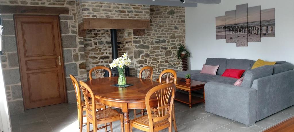 Posezení v ubytování Gîte du LERRE Baie du Mont St Michel Meublé de Tourisme 3 Etoiles