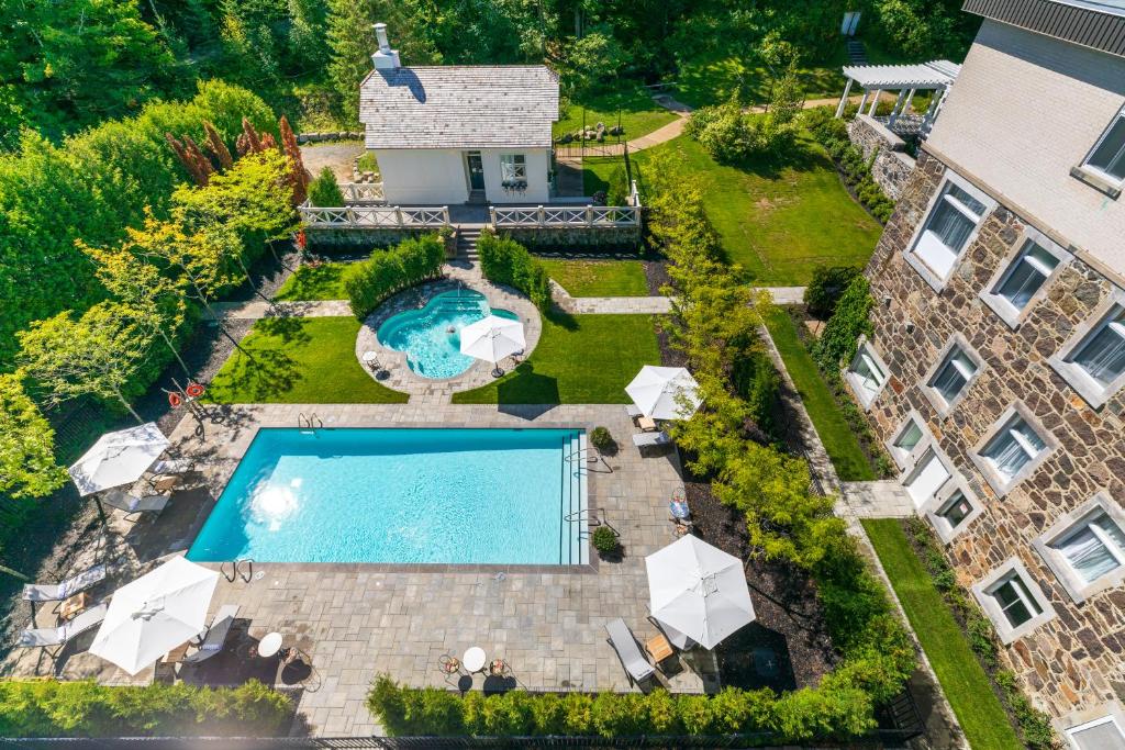 Bazén v ubytování StoneHaven Le Manoir - Relais & Châteaux nebo v jeho okolí