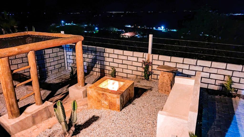 Balkón nebo terasa v ubytování Chalé Formoso - Chalé Romântico com Hidromassagem