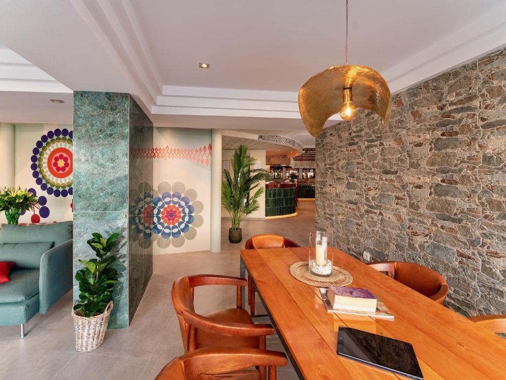 STAY Rhodes Hotel - Resim 8