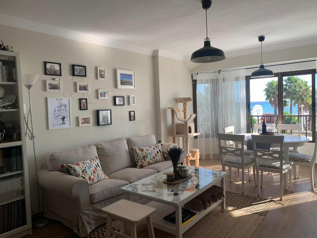 Fotografie z fotogalerie ubytování Apartamento Puerto Blanco v destinaci Caleta De Velez