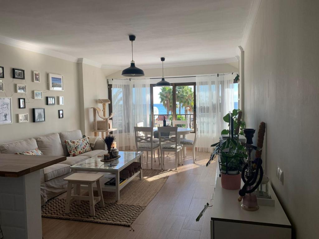 Fotografie z fotogalerie ubytování Apartamento Puerto Blanco v destinaci Caleta De Velez