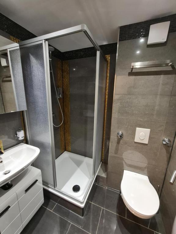 check-inn hotels - Essen - Resim 27