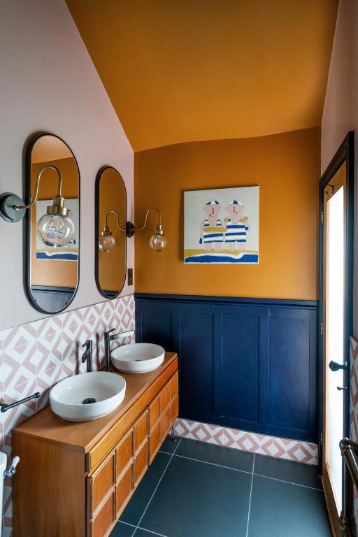 The Queens Chew Magna - Resim 27