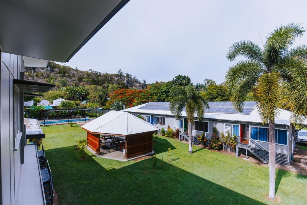 an aerial view of a house with a gazebo at Kooyong Apartment 8 in Arcadia
