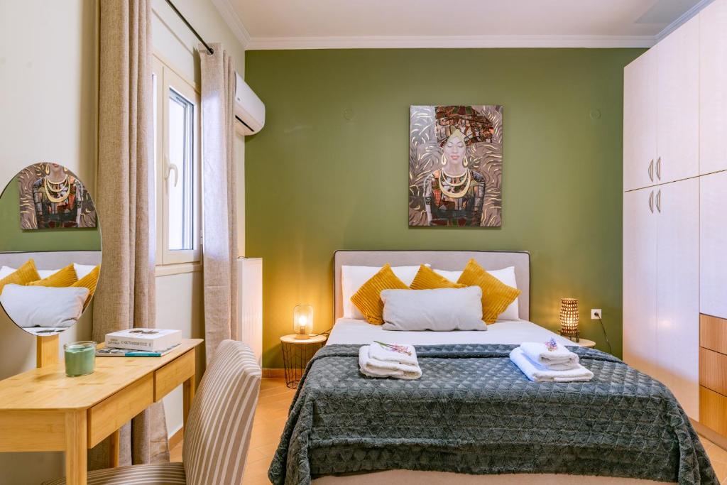 Posteľ alebo postele v izbe v ubytovaní Riverside City Villa Corfu