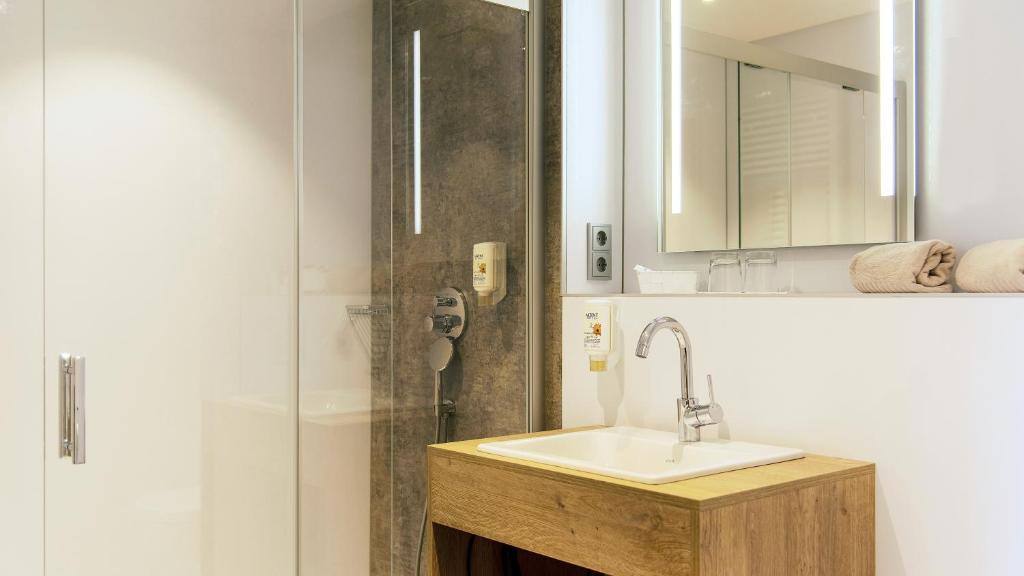 Koupelna v ubytování AKZENT Hotel Krone