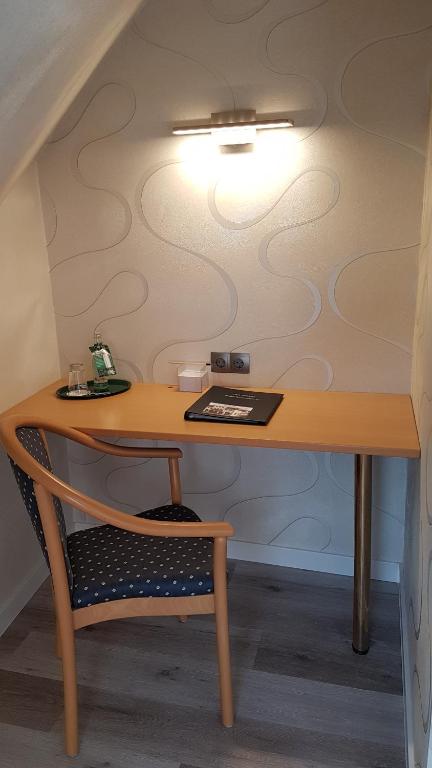 Hotel Garni Fuhrhop - Single Room With Private Bathroom