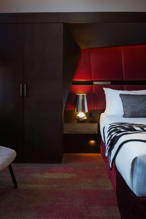 QT Sydney - Resim 17