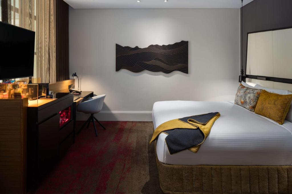 QT Sydney - Resim 19