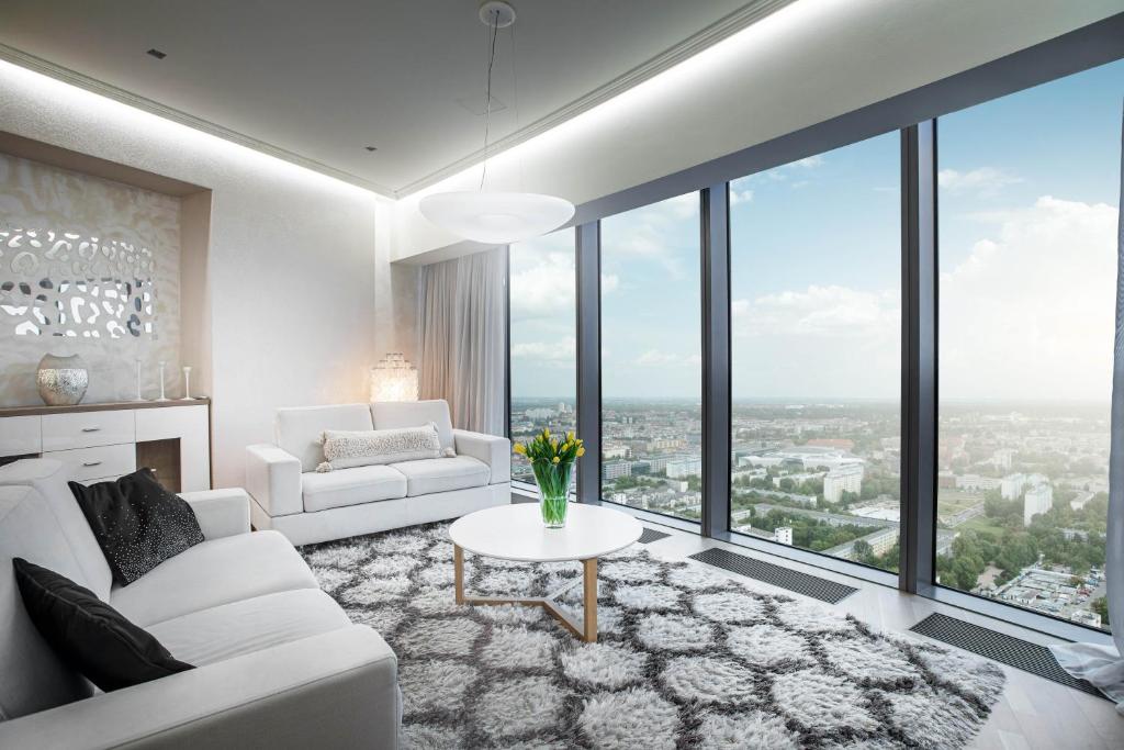 30th+ Floor Apartments in Sky Tower - 9