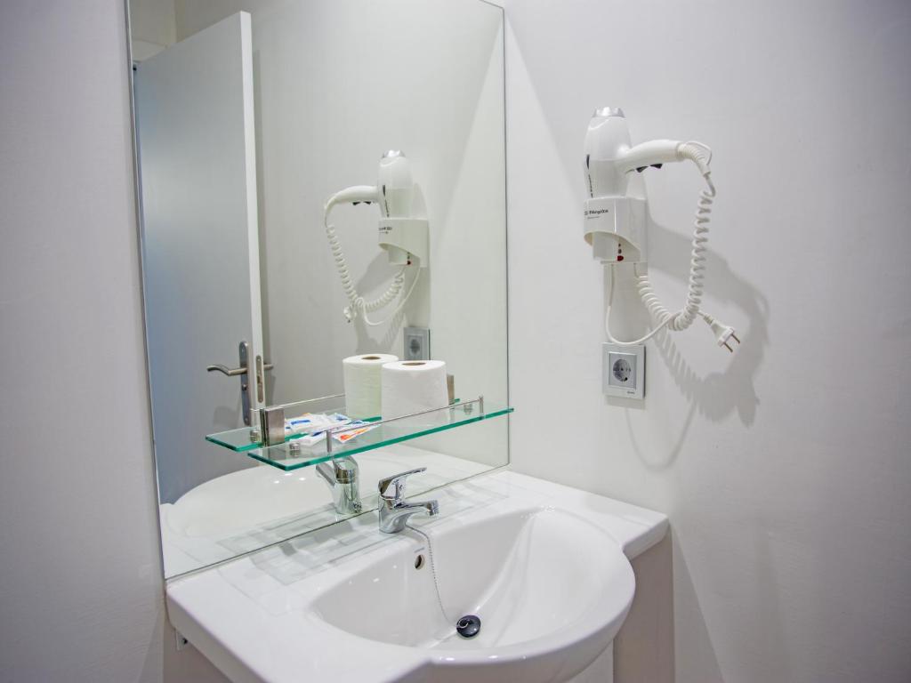 Koupelna v ubytování Apartamentos Santander Maliaño Suites 3000