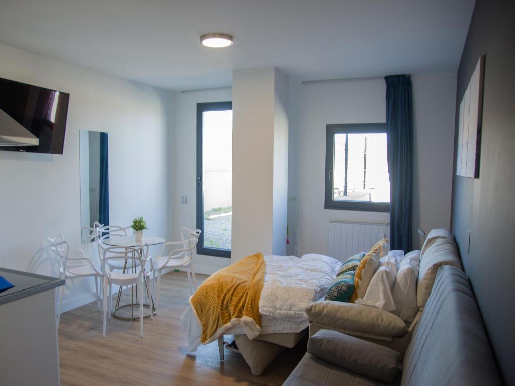 Posezení v ubytování Apartamentos Santander Maliaño Suites 3000