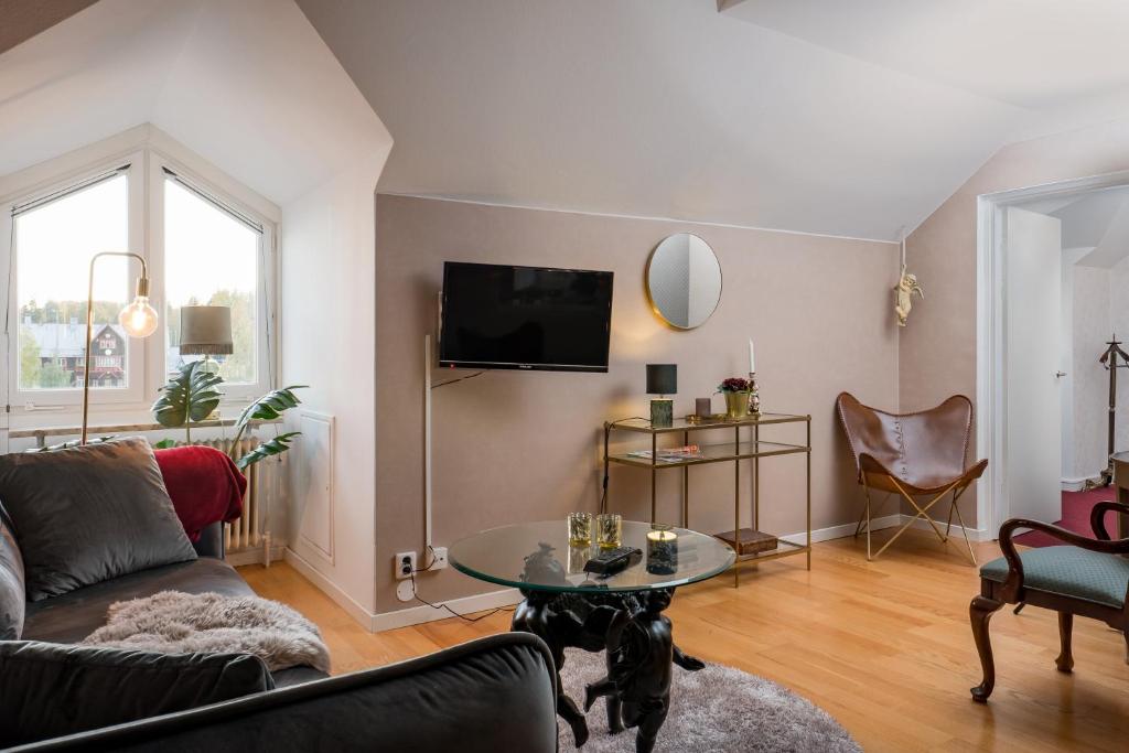 TV a/nebo společenská místnost v ubytování Hotel Vännäs