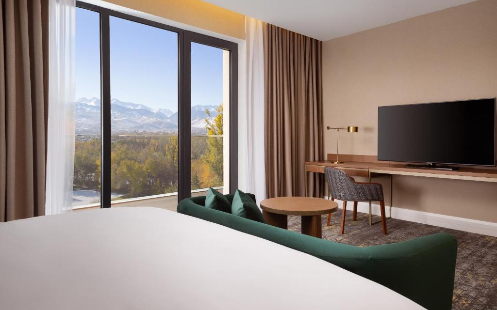 Swissôtel Wellness Resort Alatau Almaty - Gran Suite Ejecutiva Con Panoramic Mountain View
