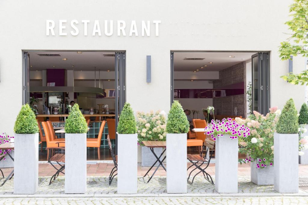 Restaurace v ubytování Hotel Arooma