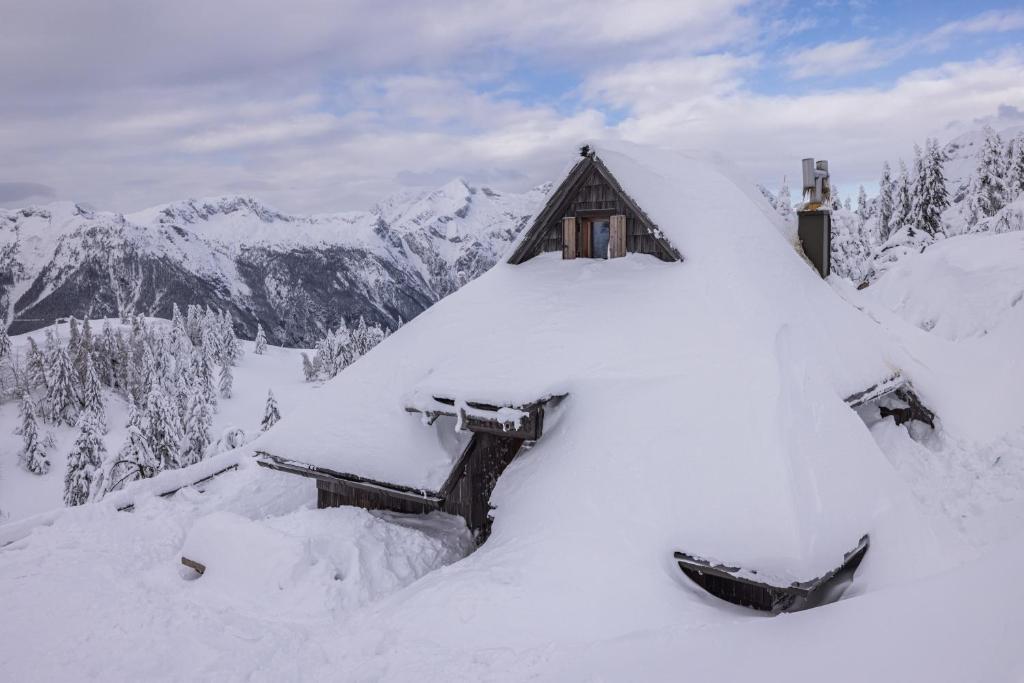 Koča Zlatorog - Velika planina v zimě