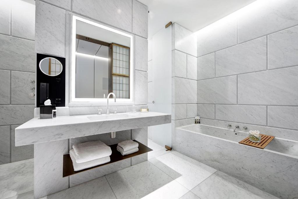 
Grand Deluxe King or Twin Room
