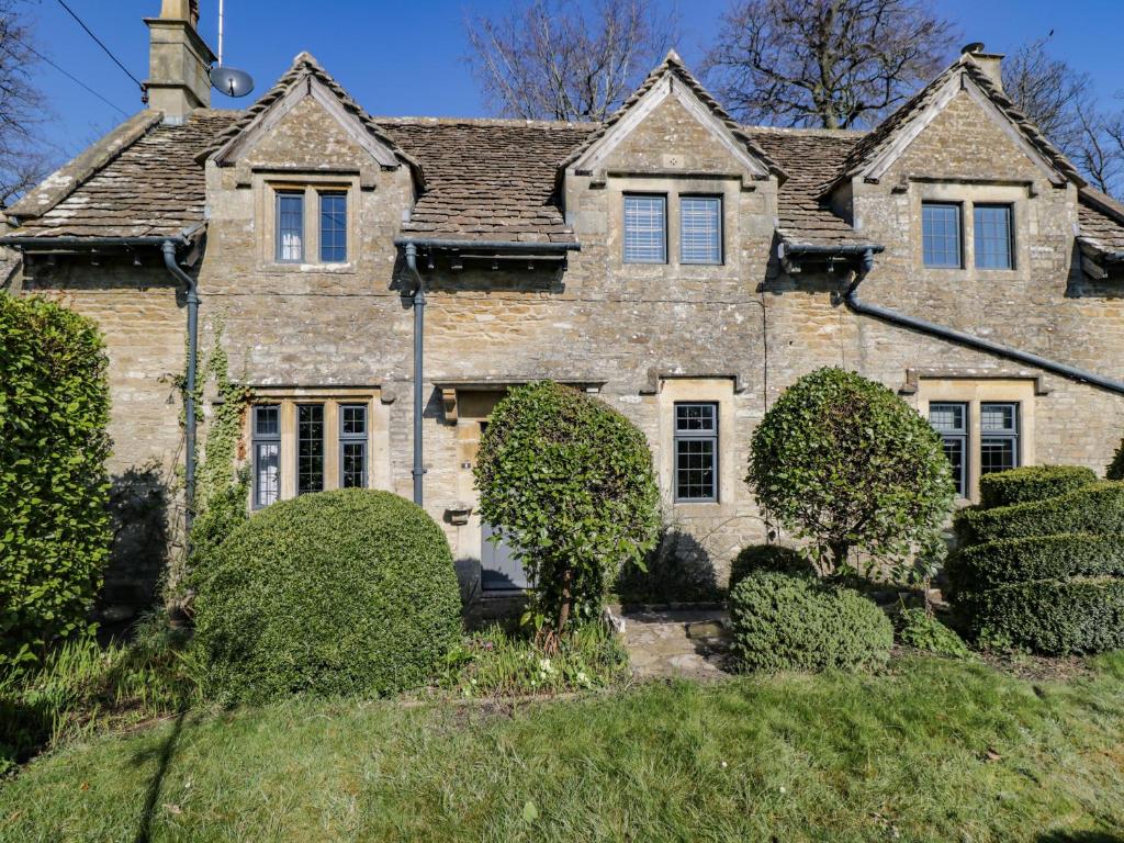 Rose Cottage, Corsham (updated prices 2024)