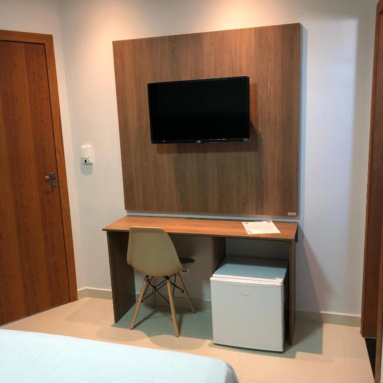 TV a/nebo společenská místnost v ubytování KK Palace Hotel