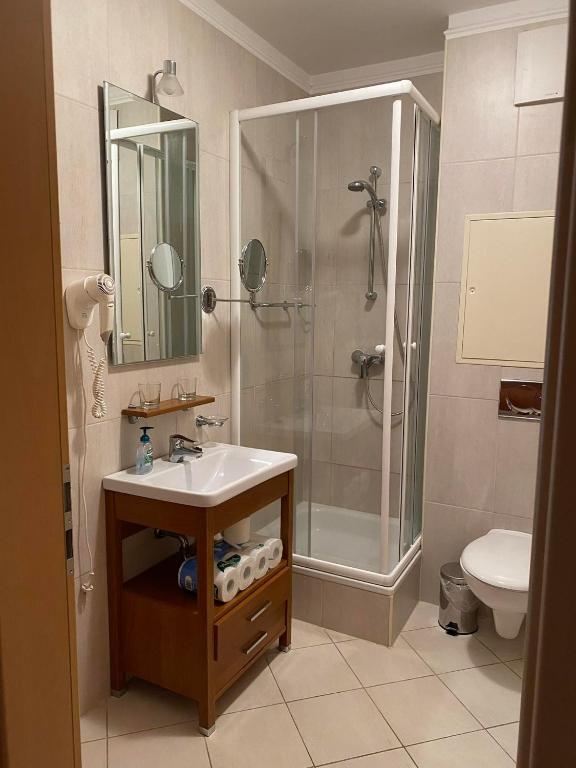 Koupelna v ubytování Bernadett Villa Apartman 2